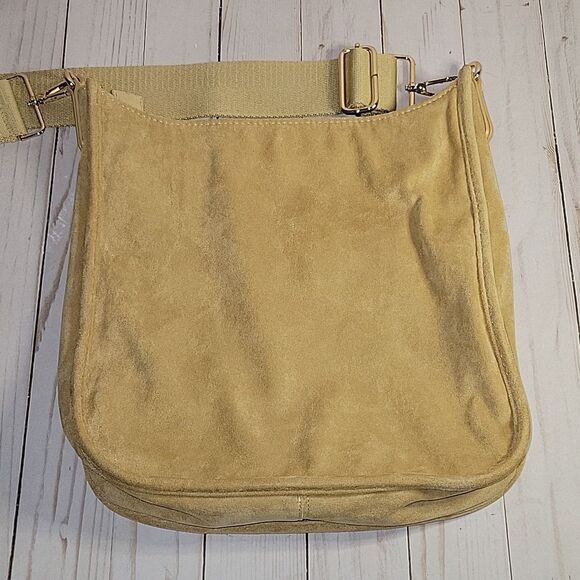 Ah dorned Messenger Crossbody Bag Faux Suede Light Tan  Camel Guitar Strap - Picture 13 of 13